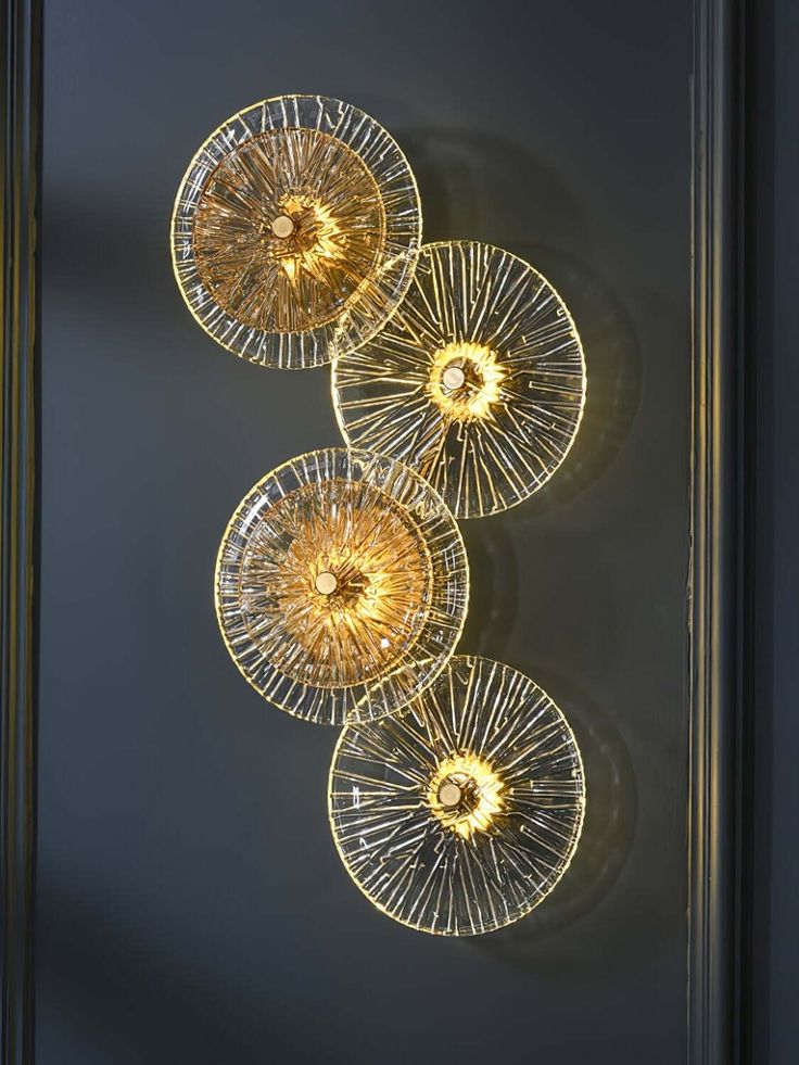GOLD WALL LAMP