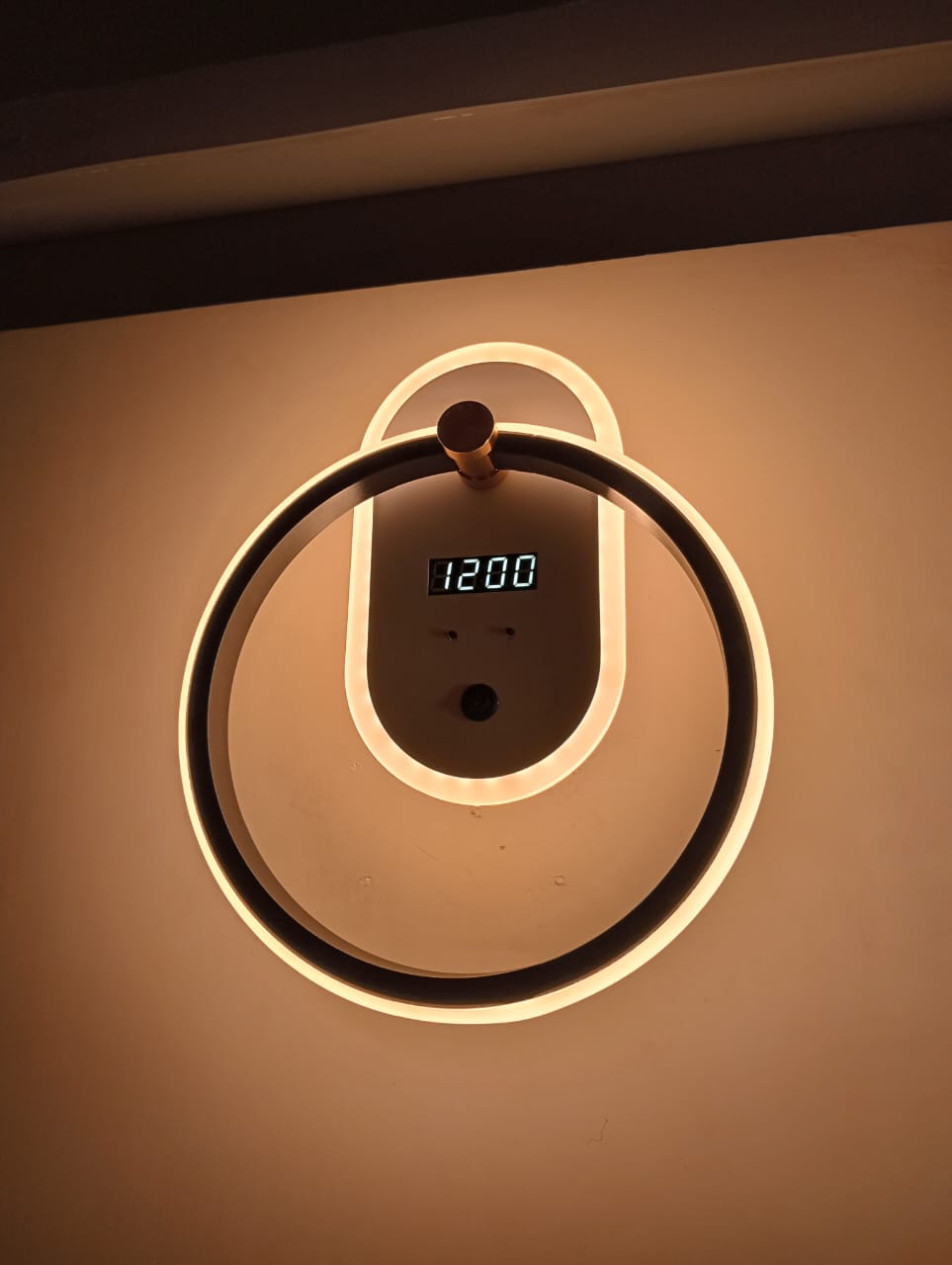 wall lights in pakistan