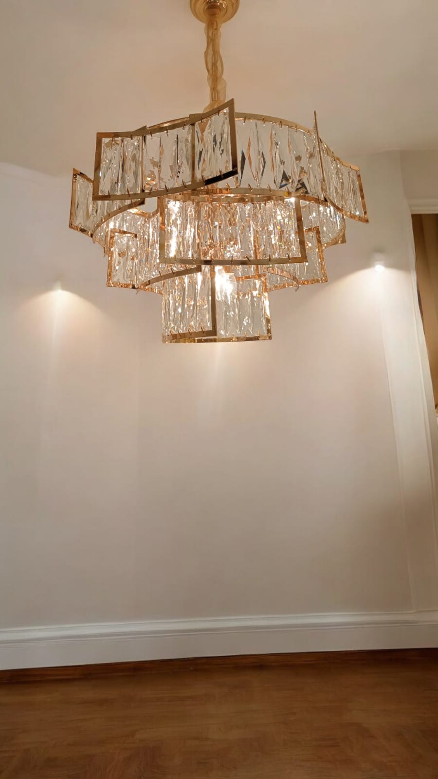 chandeliers in pakistan