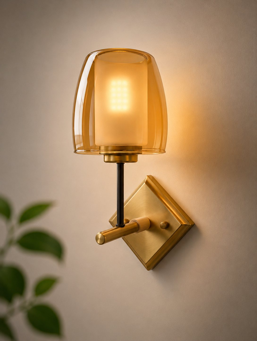 Amber Glass Modern Wall Sconce – Brushed Gold Luxury Wall Light