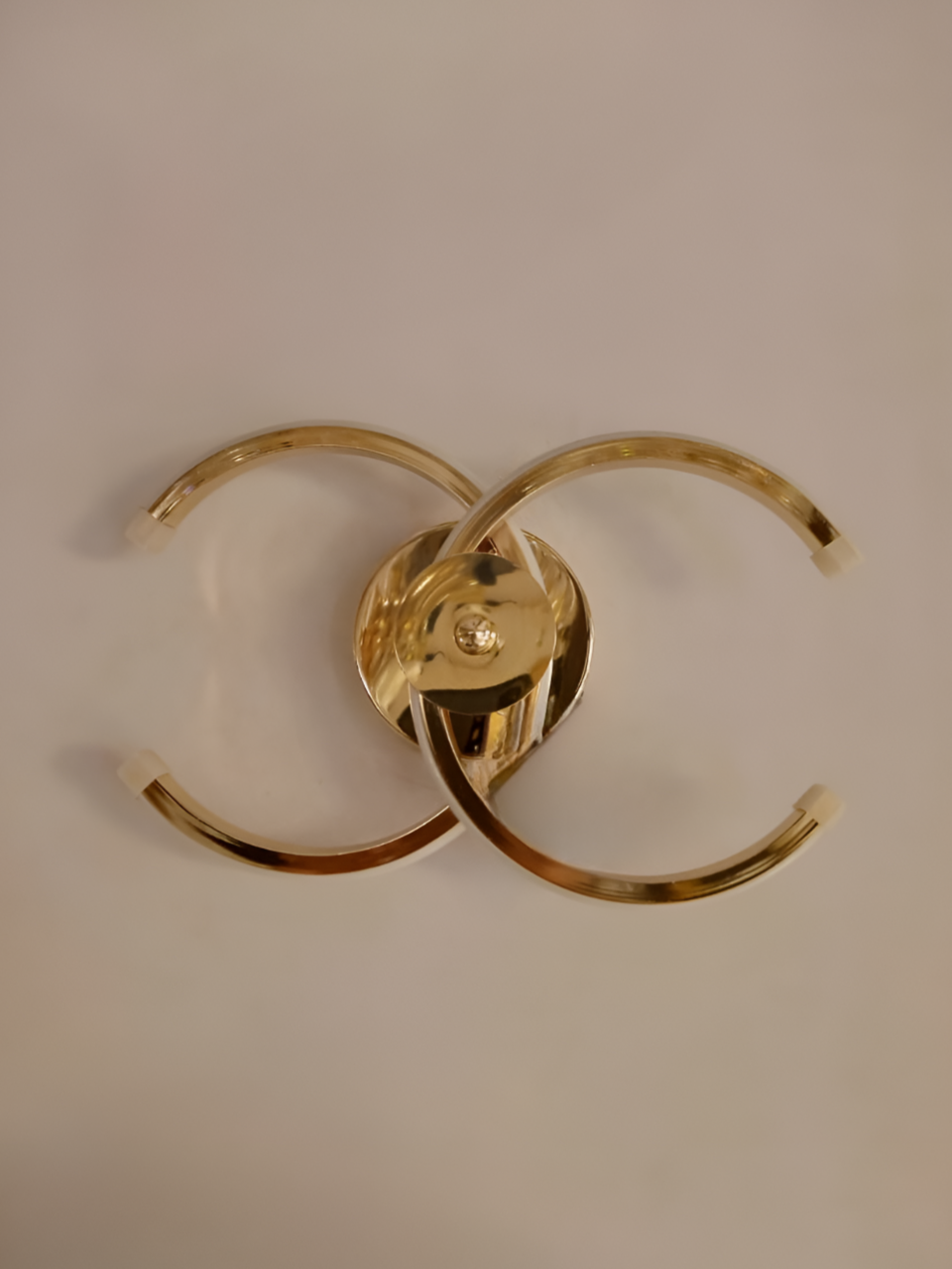 wall lights in pakistan