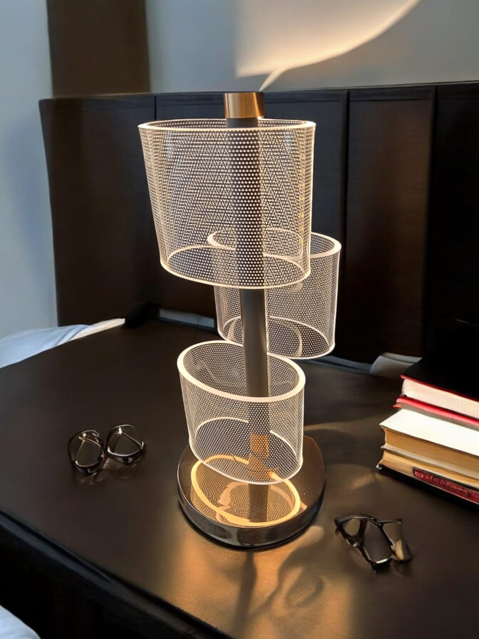 table lamps in pakistan