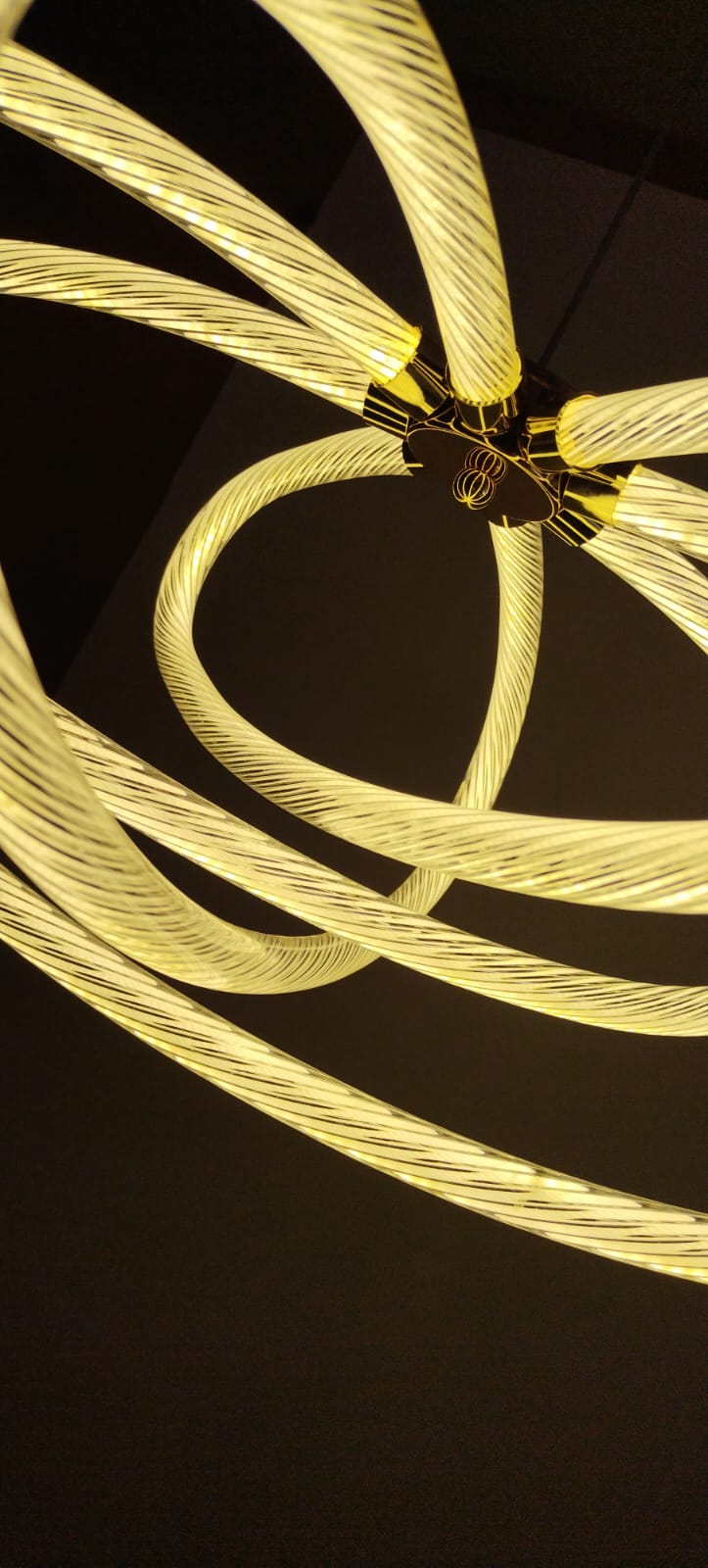 4 RING CLASSIC MINIMALIST CHANDELIER