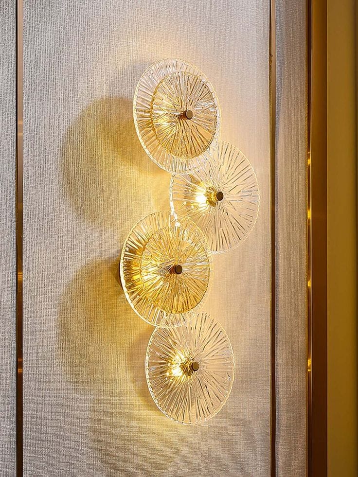 GOLD WALL LAMP