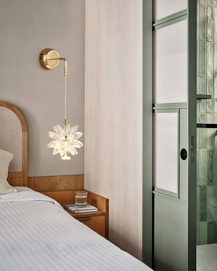 Wall lights in pakistan