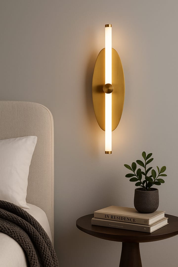MODERN BRASS WALL LIGHT