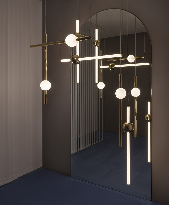 Modern Minimalist 6-Stick LED Chandelier – Gold Geometric Linear Pendant Light with Globe Accents for Dining Rooms & Living Spaces