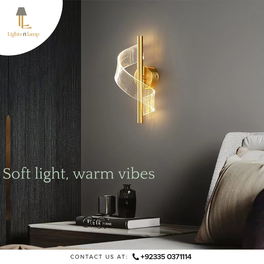 SWIRL WALL LIGHT